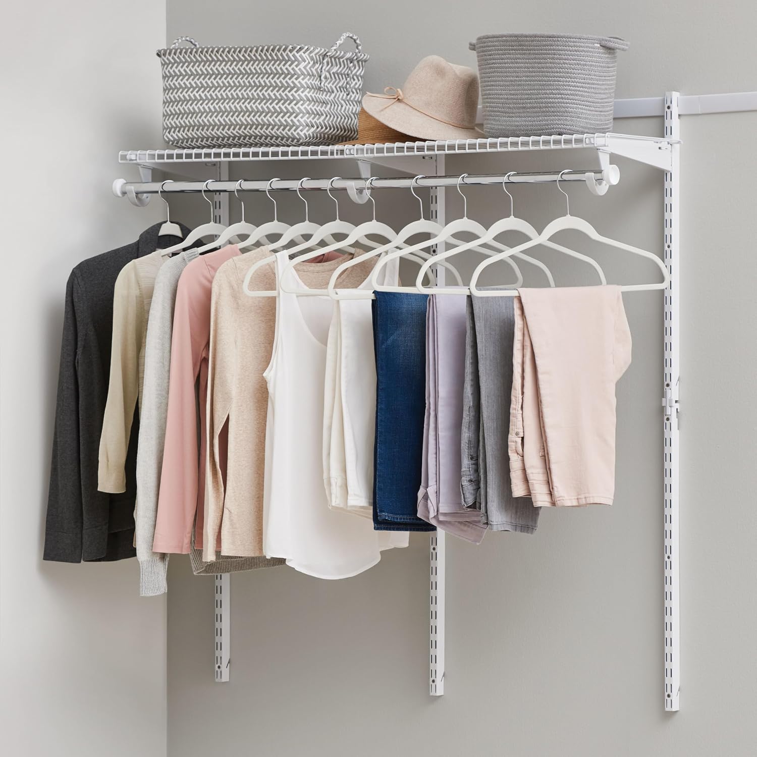Rubbermaid Configurations Custom Closet Kit